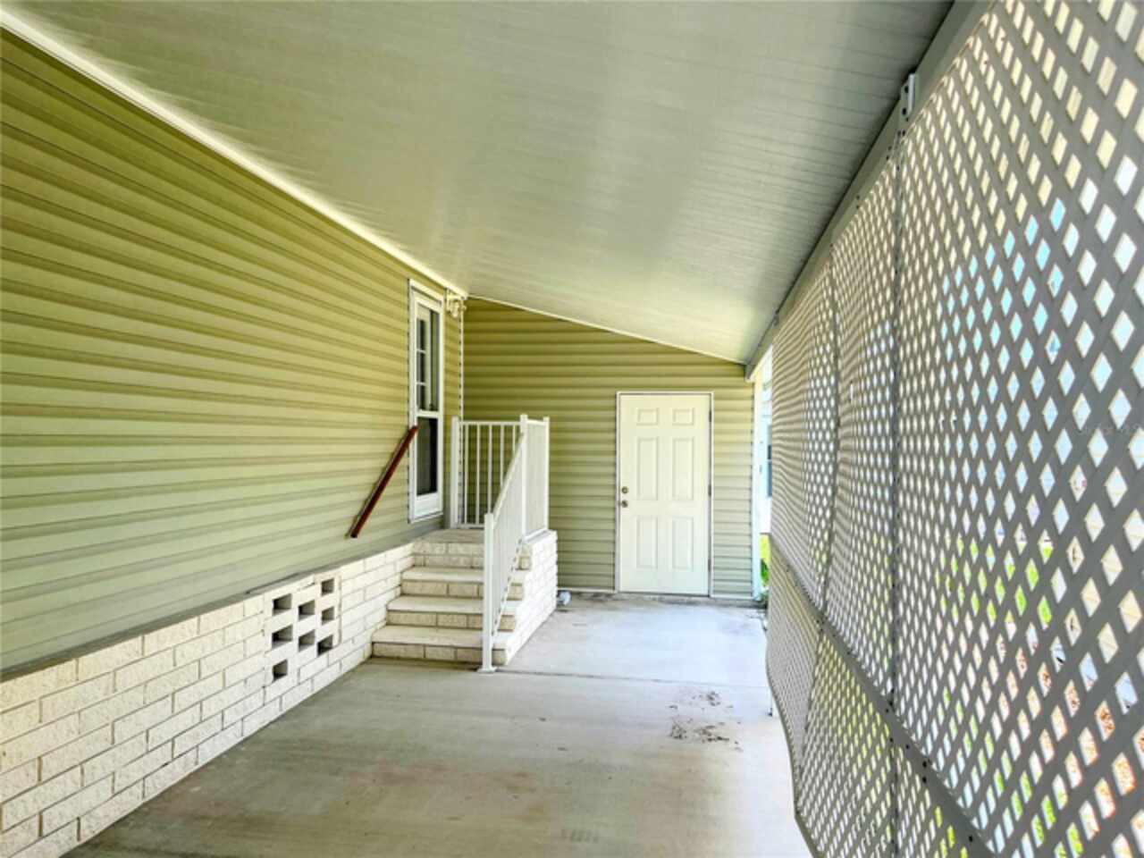 Listing Photo 17