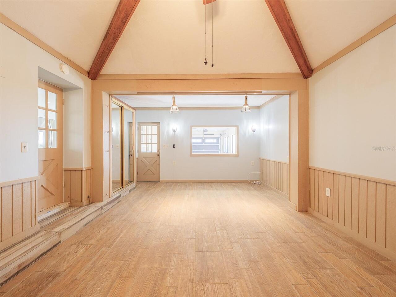 Listing Photo 32
