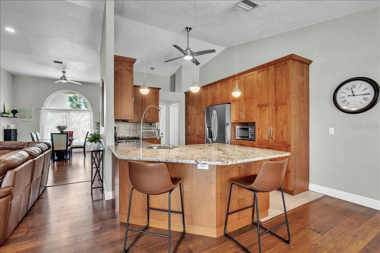 Listing Photo 10
