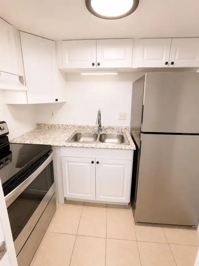 Listing Photo 10