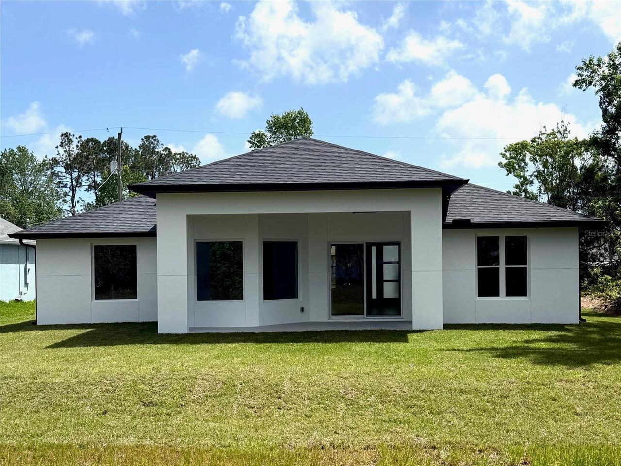 Listing Photo 12