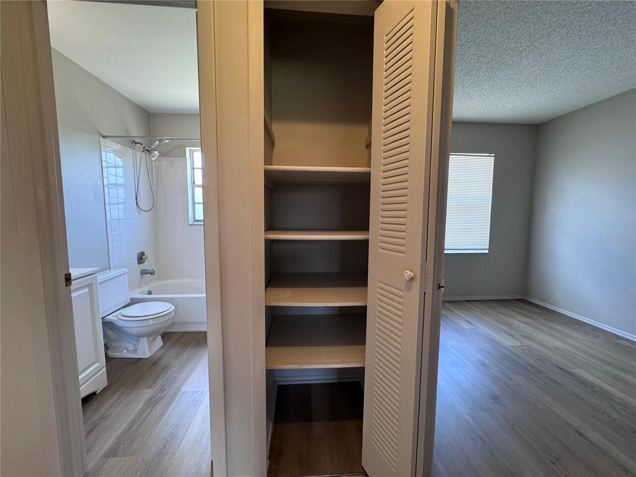 Listing Photo 12
