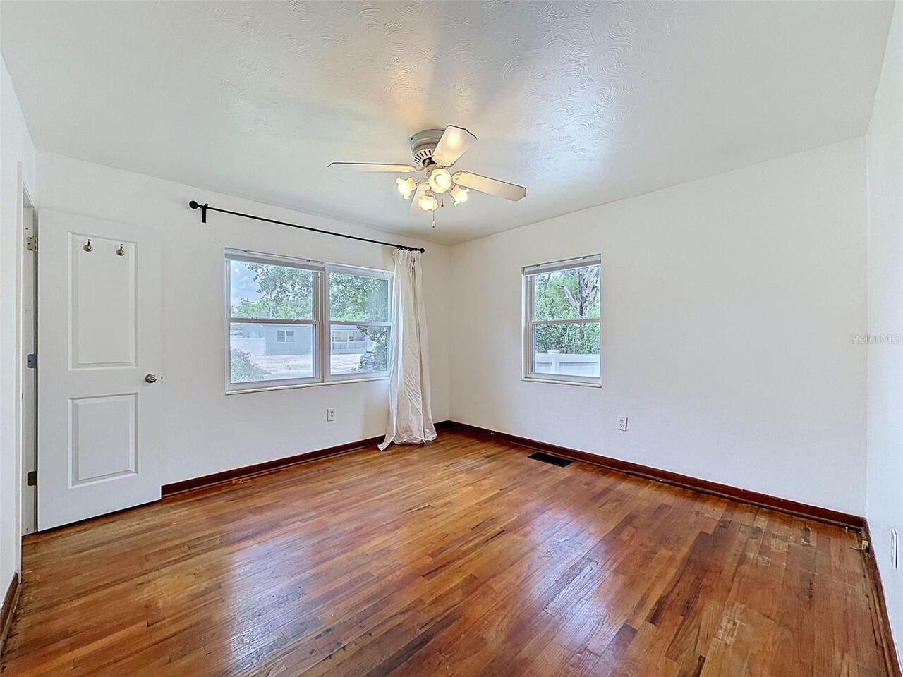 Listing Photo 28