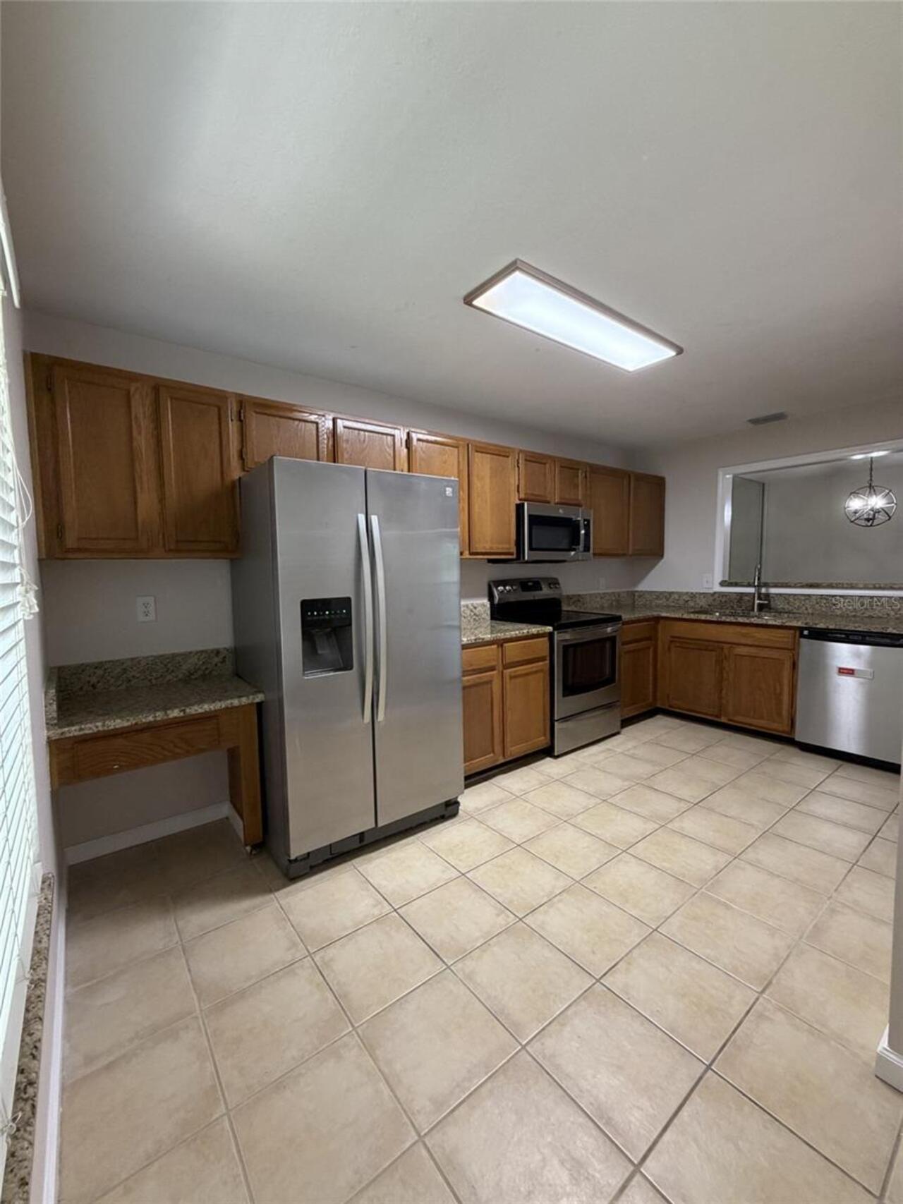 Listing Photo 10
