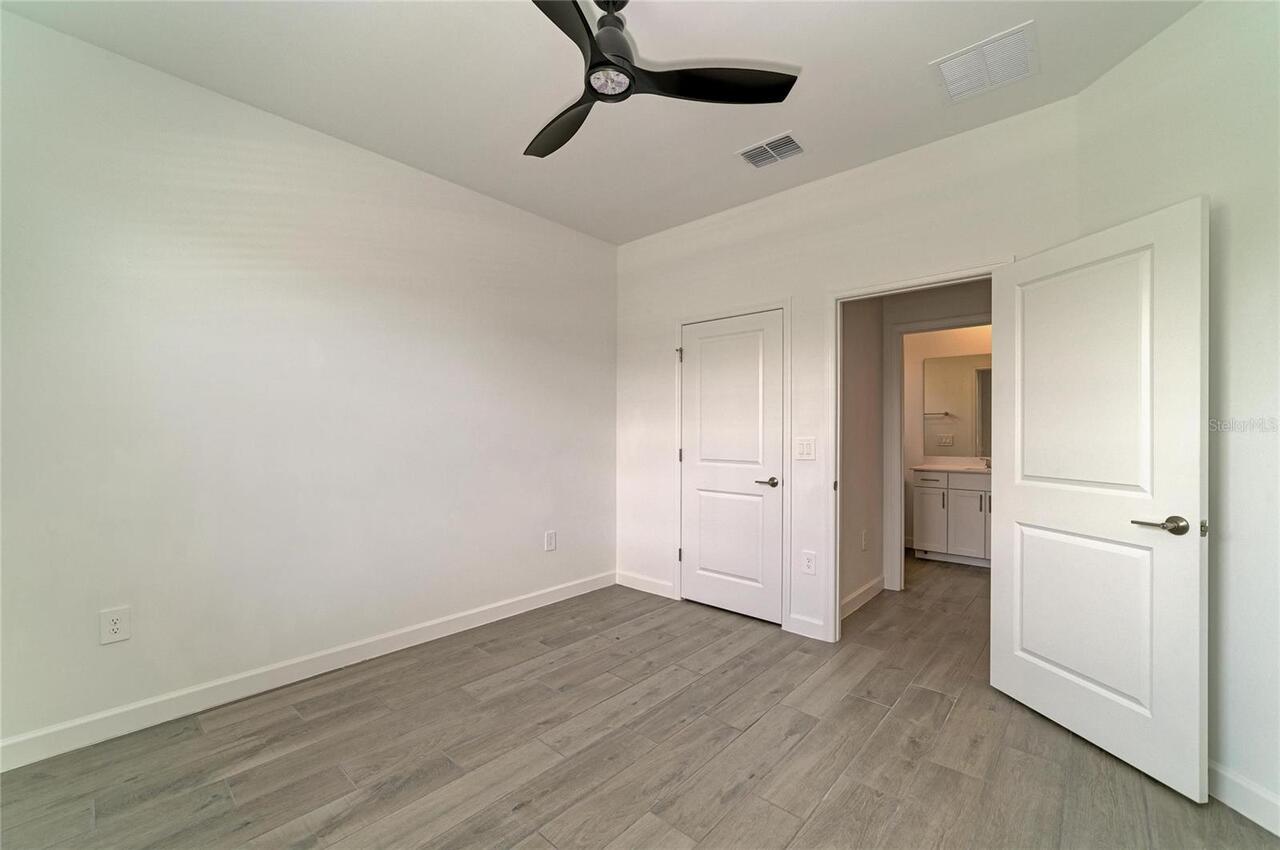 Listing Photo 43