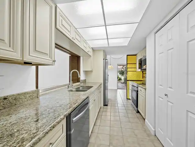 Listing Photo 41