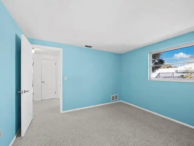 Listing Photo 44