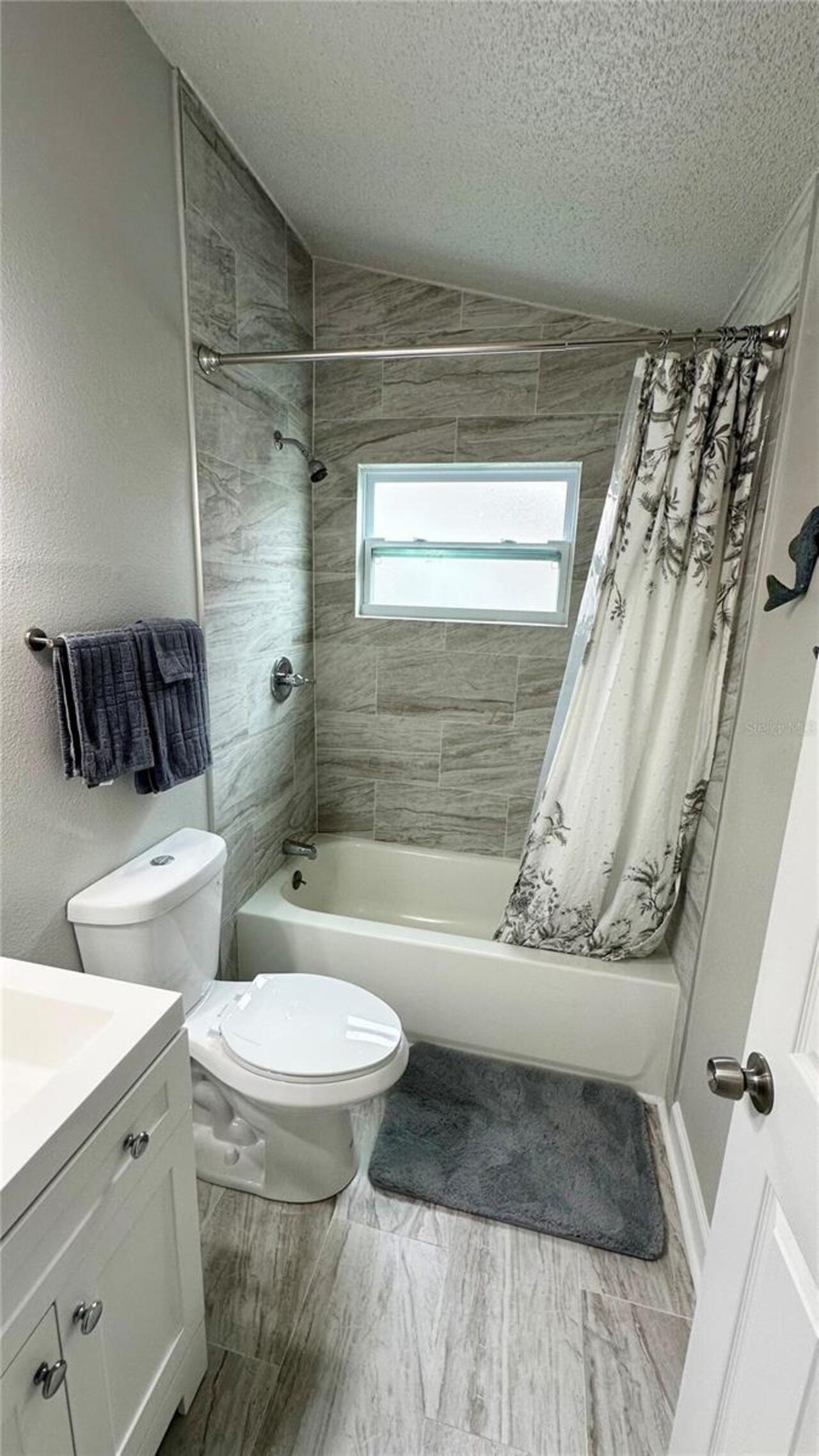 Listing Photo 20