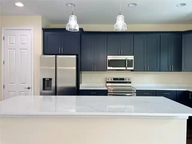 Listing Photo 17