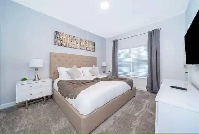 Listing Photo 10