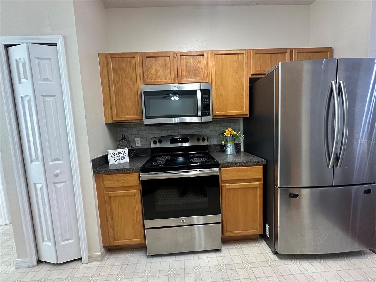Listing Photo 11