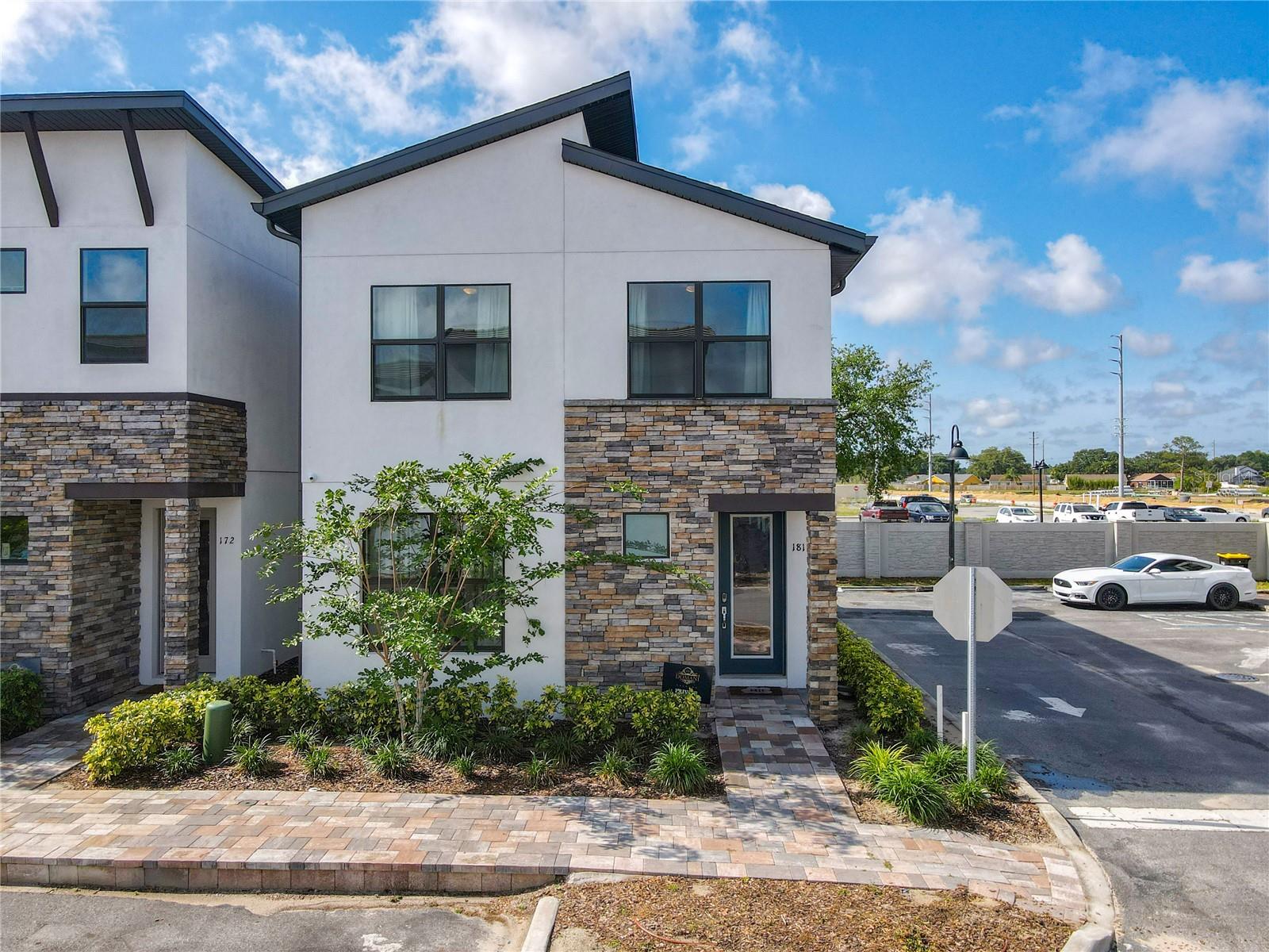 Davenport Real Estate