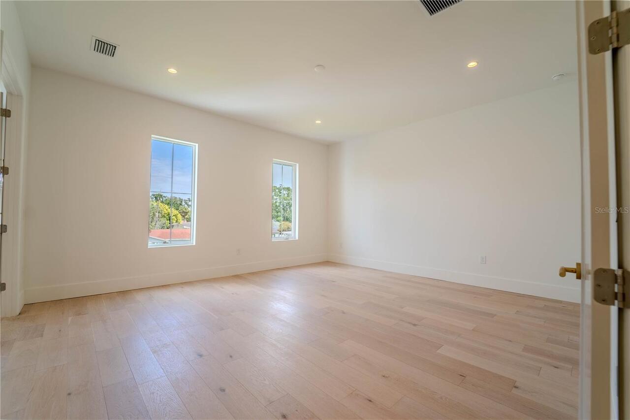 Listing Photo 73