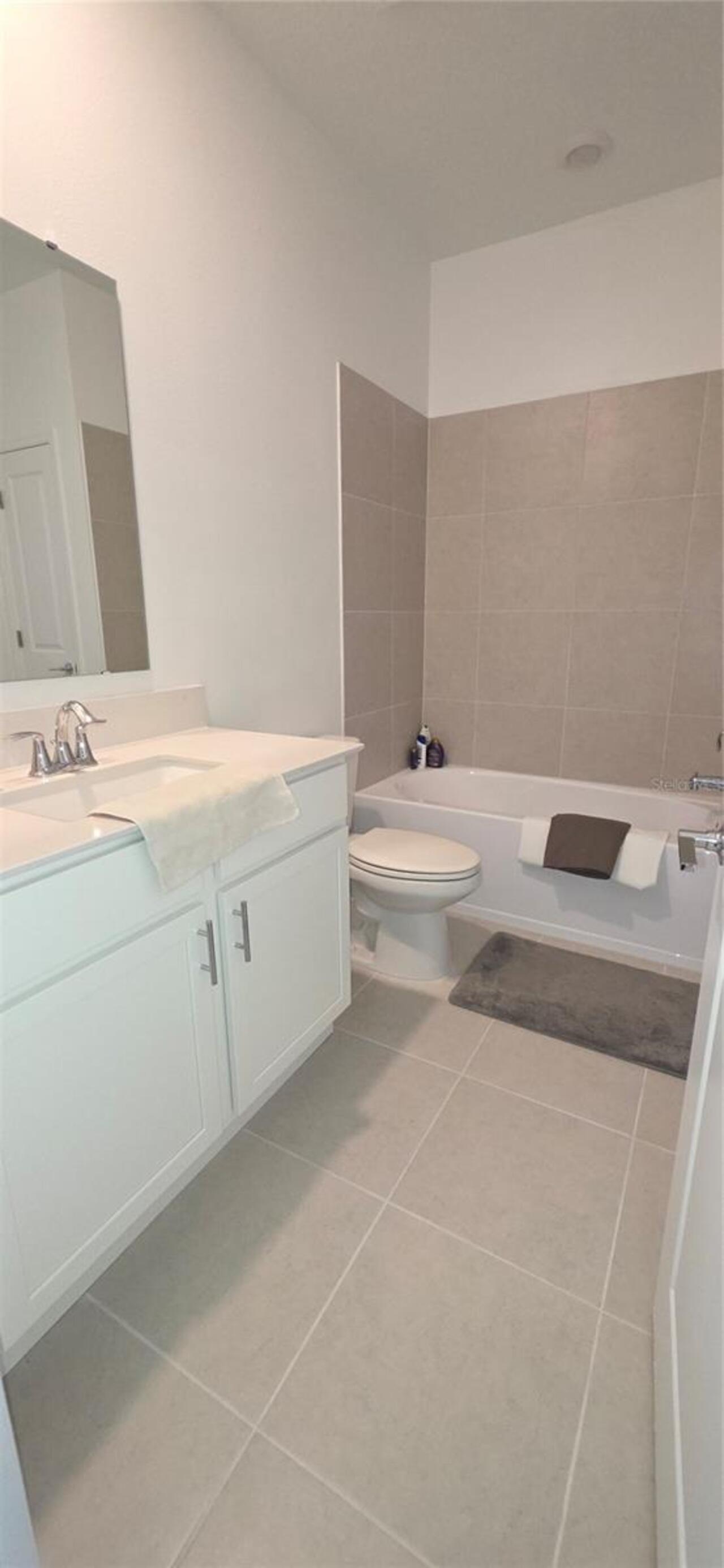Listing Photo 8