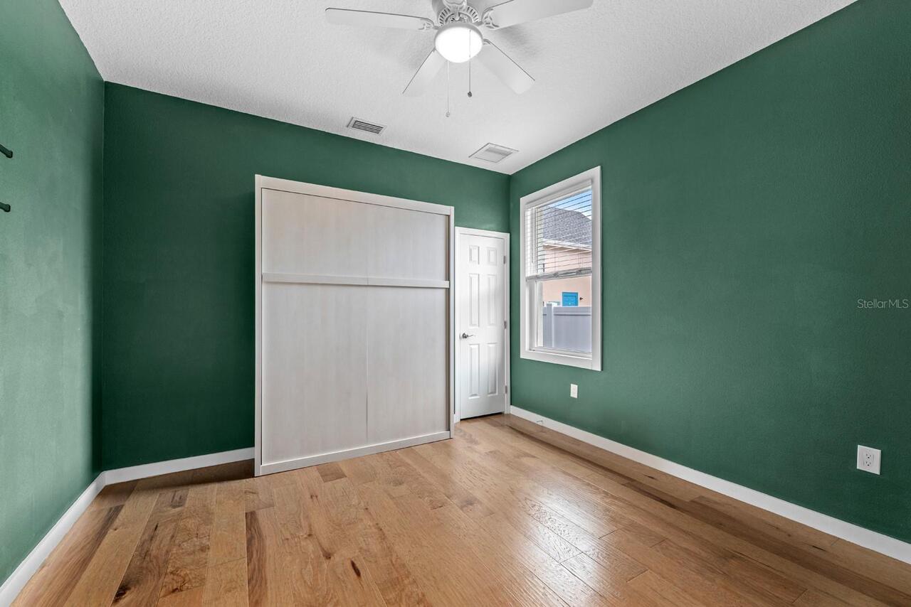 Listing Photo 14