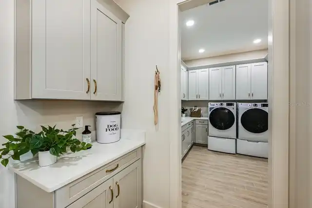 Listing Photo 9