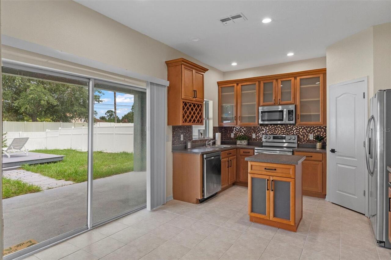 Listing Photo 17