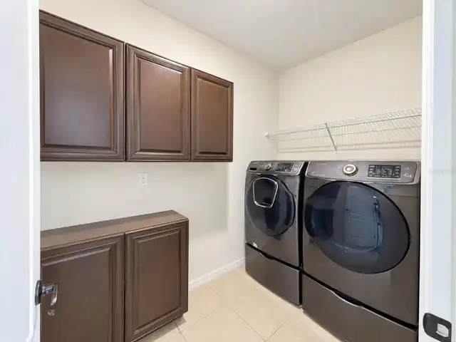 Listing Photo 10