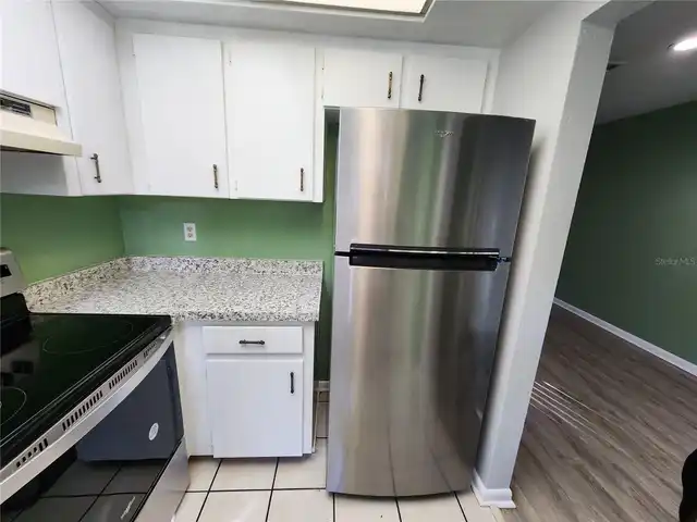 Listing Photo 10