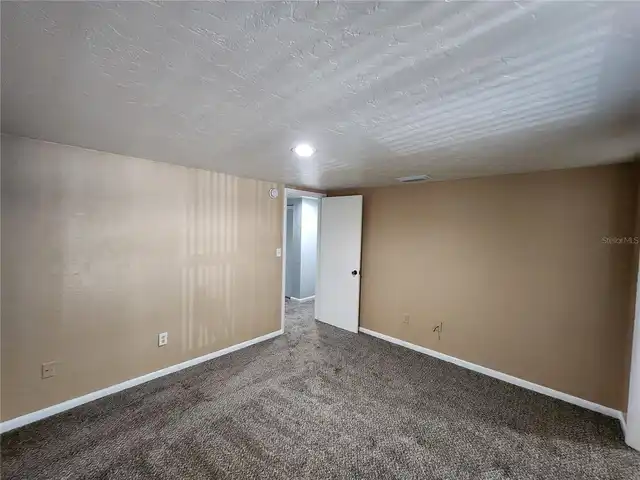 Listing Photo 20