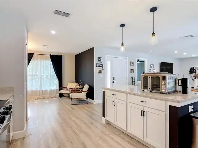 Listing Photo 23