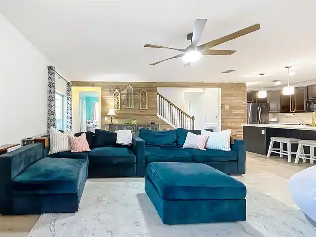 Listing Photo 18