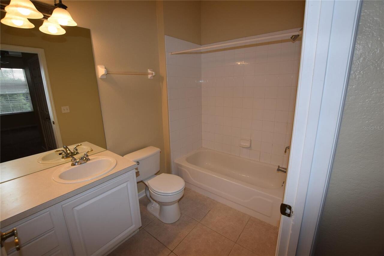 Listing Photo 12