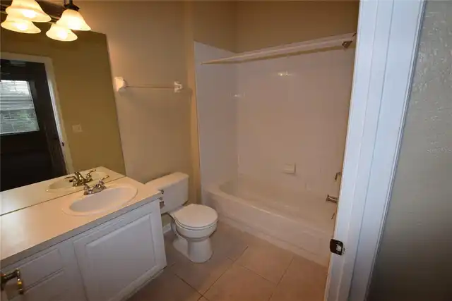Listing Photo 12