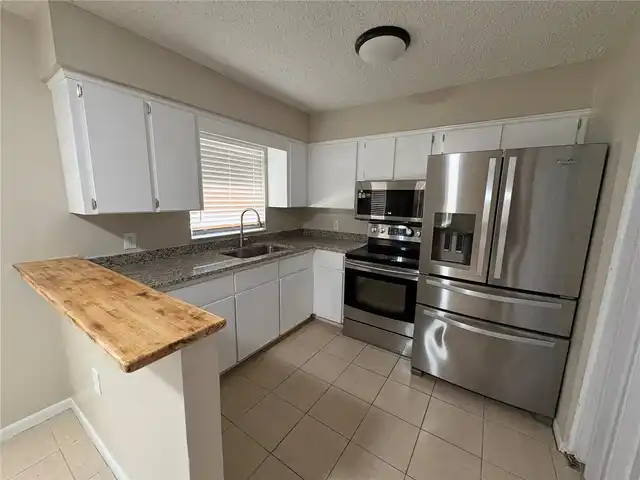 Listing Photo 6