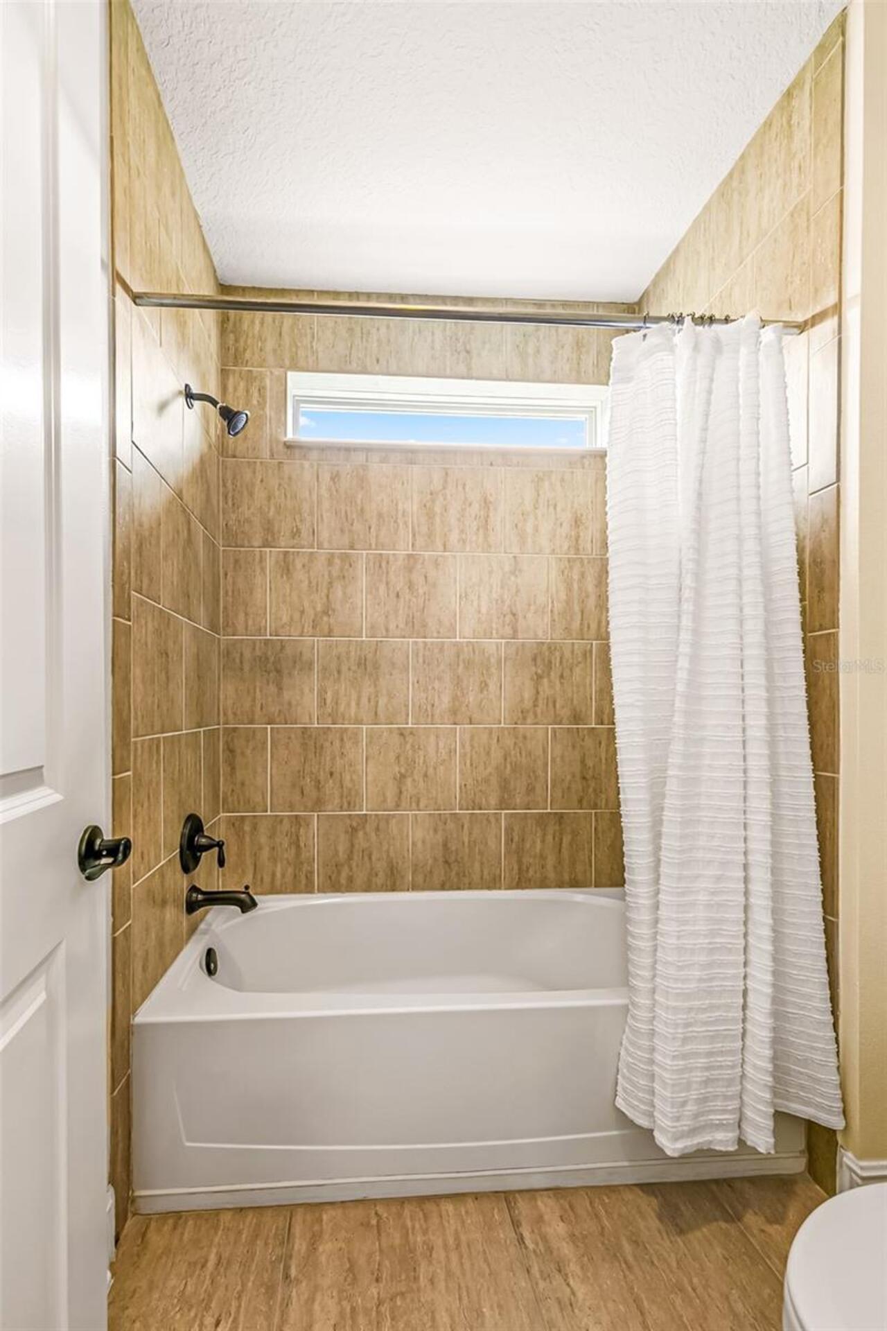 Listing Photo 23