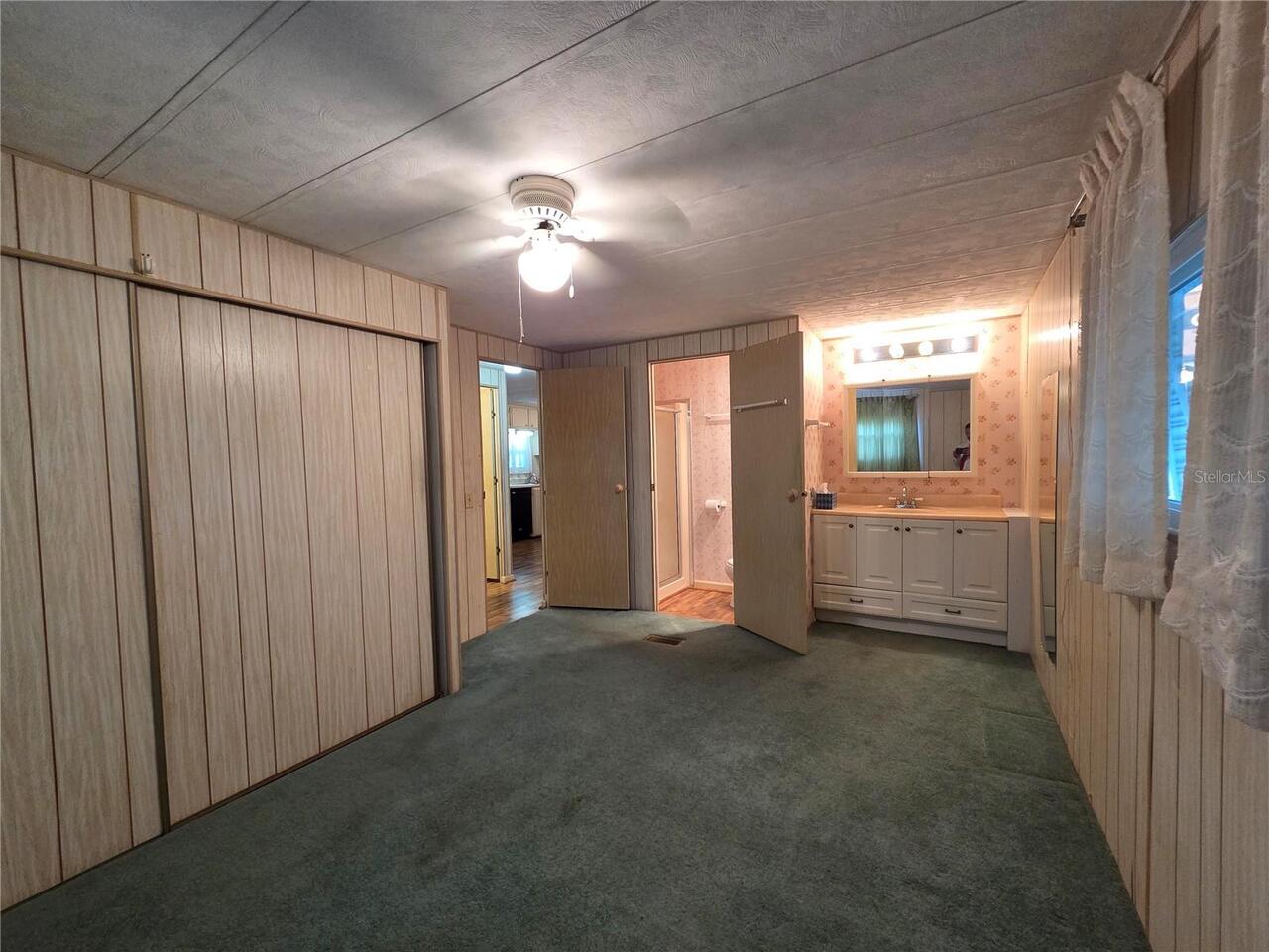 Listing Photo 11