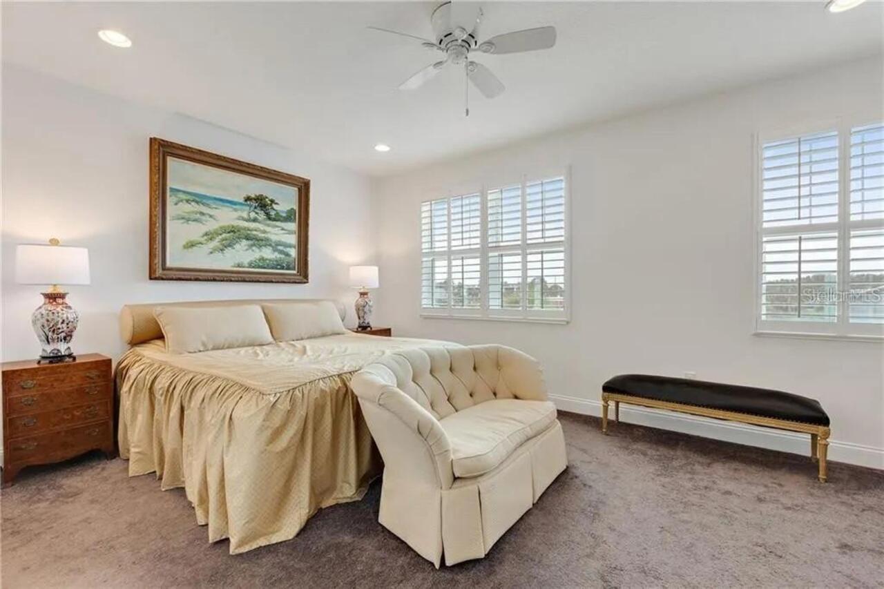 Listing Photo 9