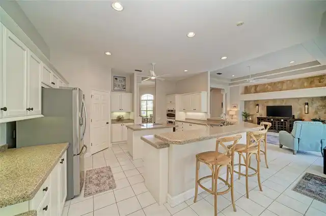 Listing Photo 34