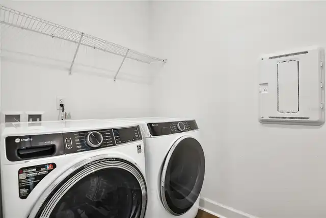 Listing Photo 16
