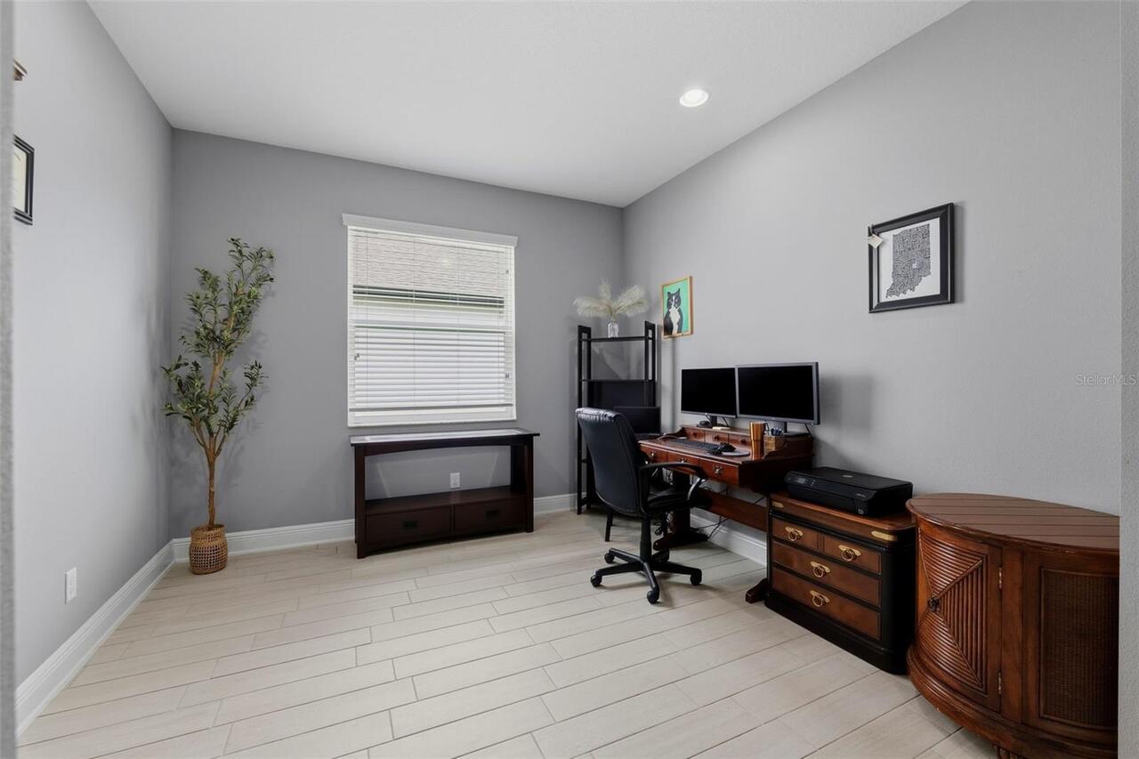Listing Photo 8