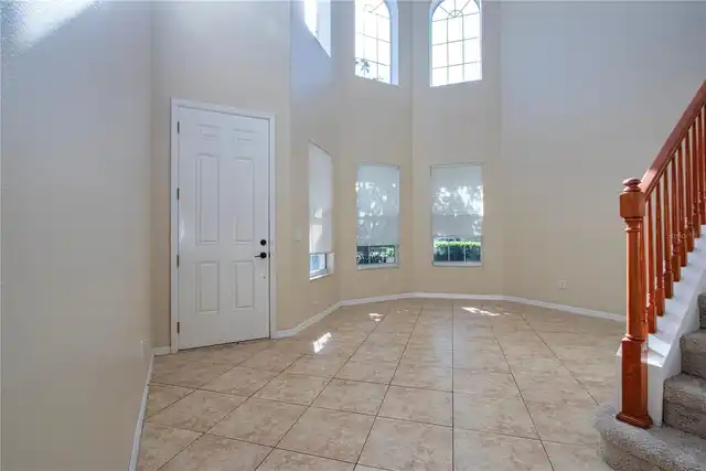 Listing Photo 9