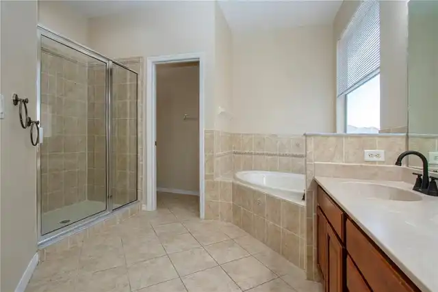 Listing Photo 38