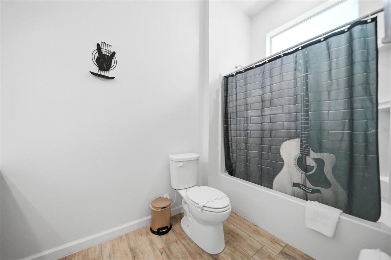 Listing Photo 23