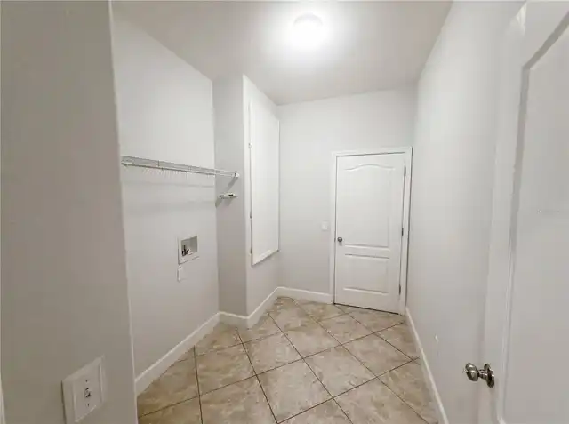 Listing Photo 14