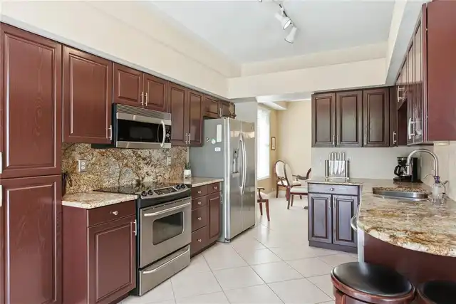 Listing Photo 18