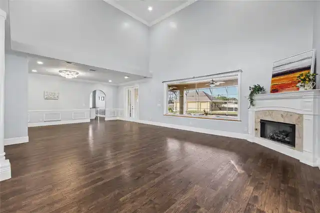 Listing Photo 8