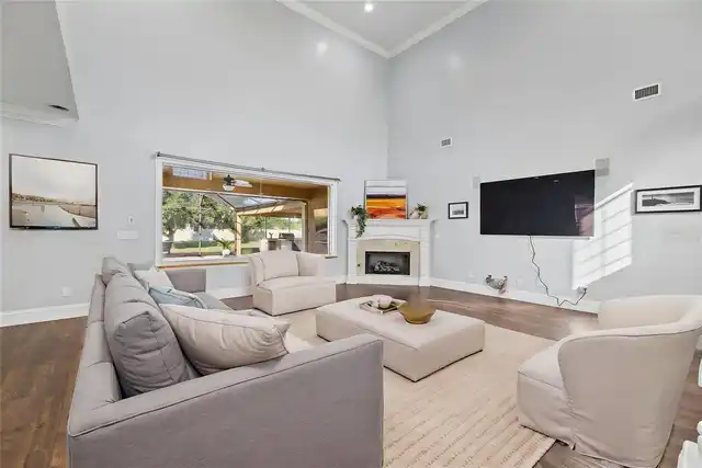 Listing Photo 19
