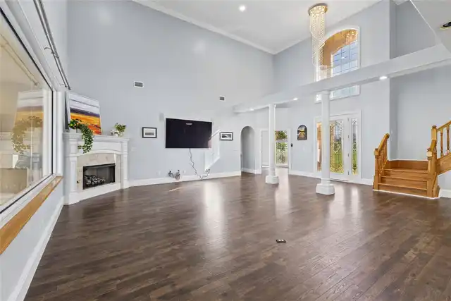 Listing Photo 23
