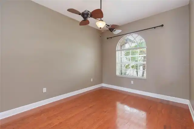 Listing Photo 10