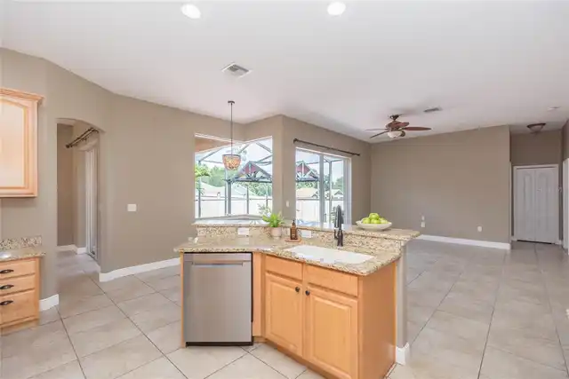 Listing Photo 16