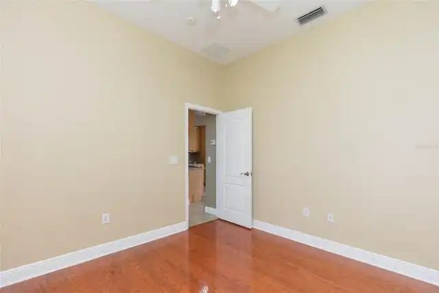 Listing Photo 34