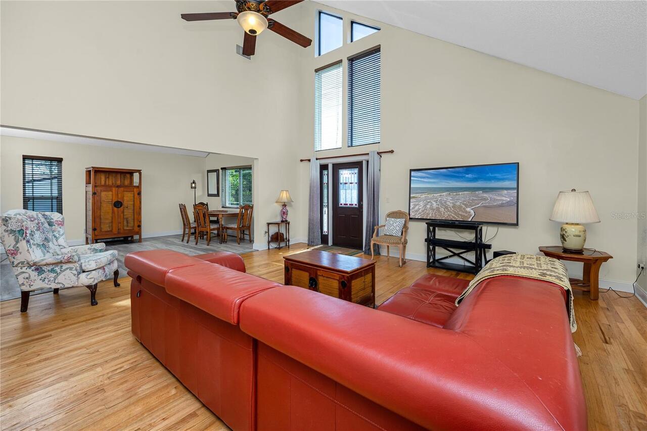 Listing Photo 11