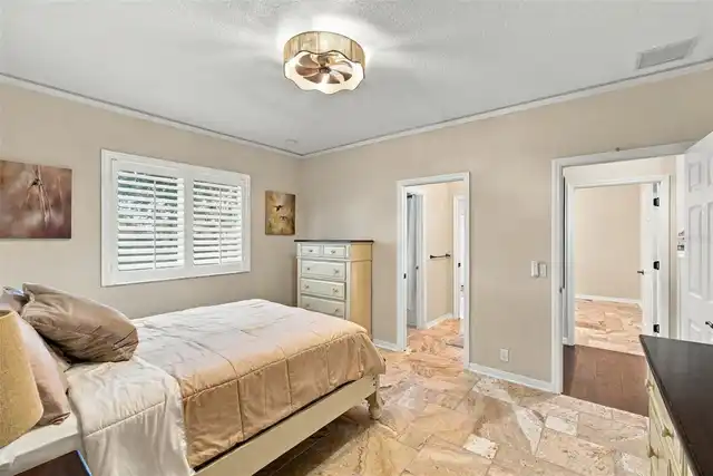 Listing Photo 34
