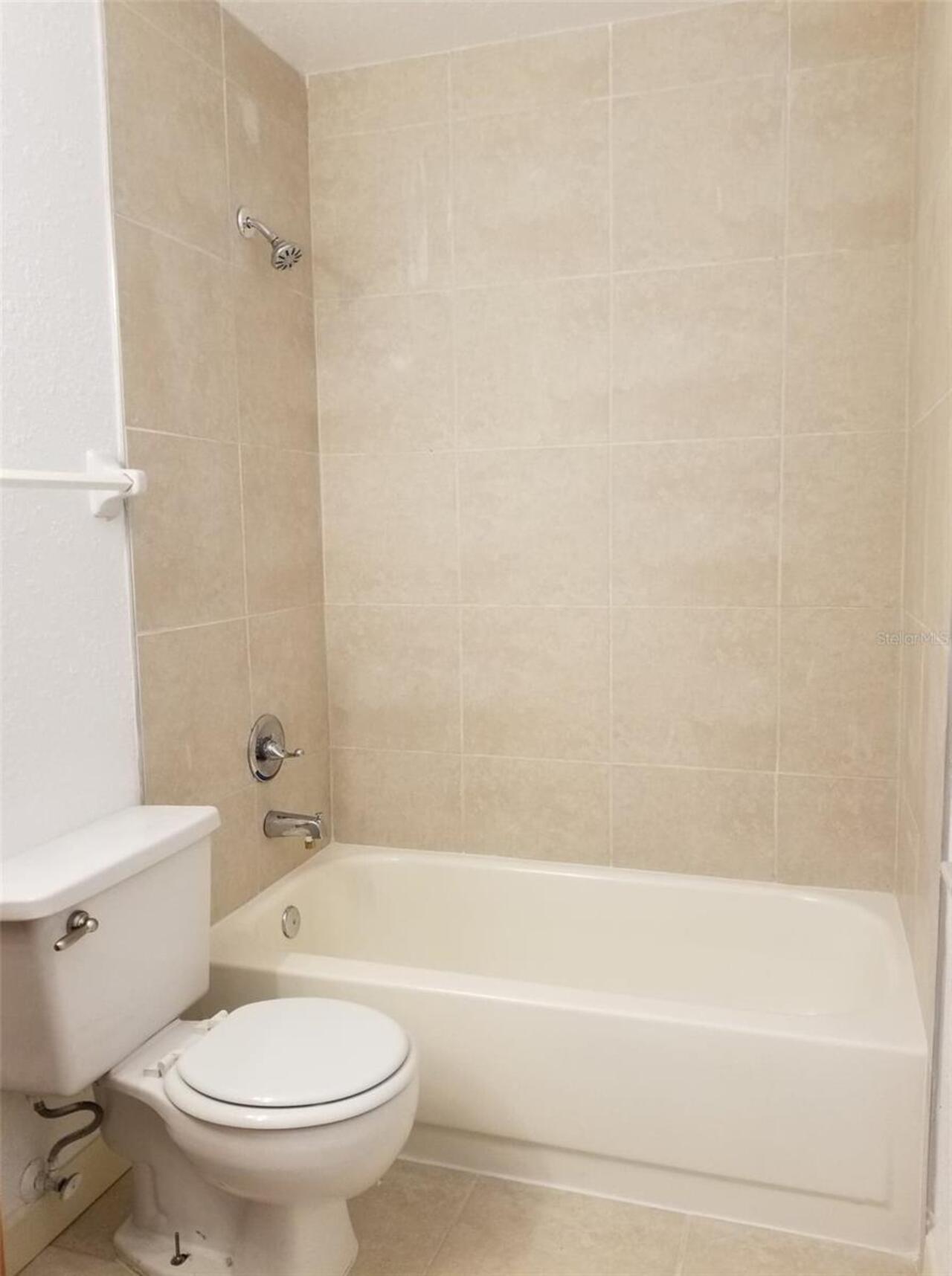 Listing Photo 9
