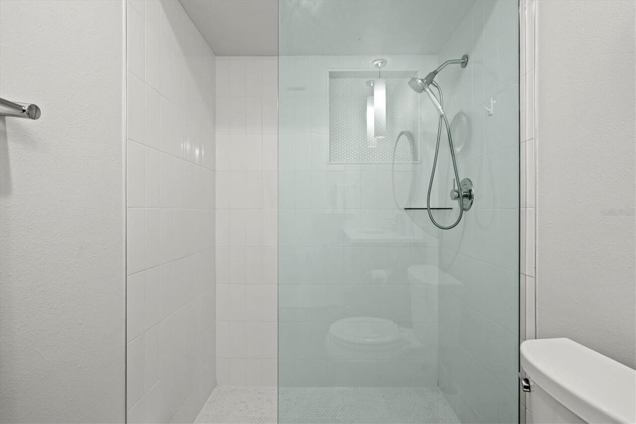 Listing Photo 37